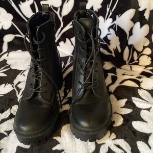 Rock and candy black  boots size 8